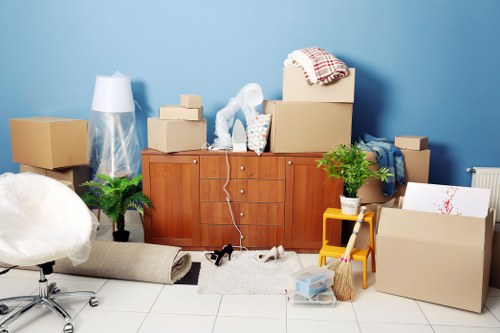 Local packing and unpacking service for Barking customers